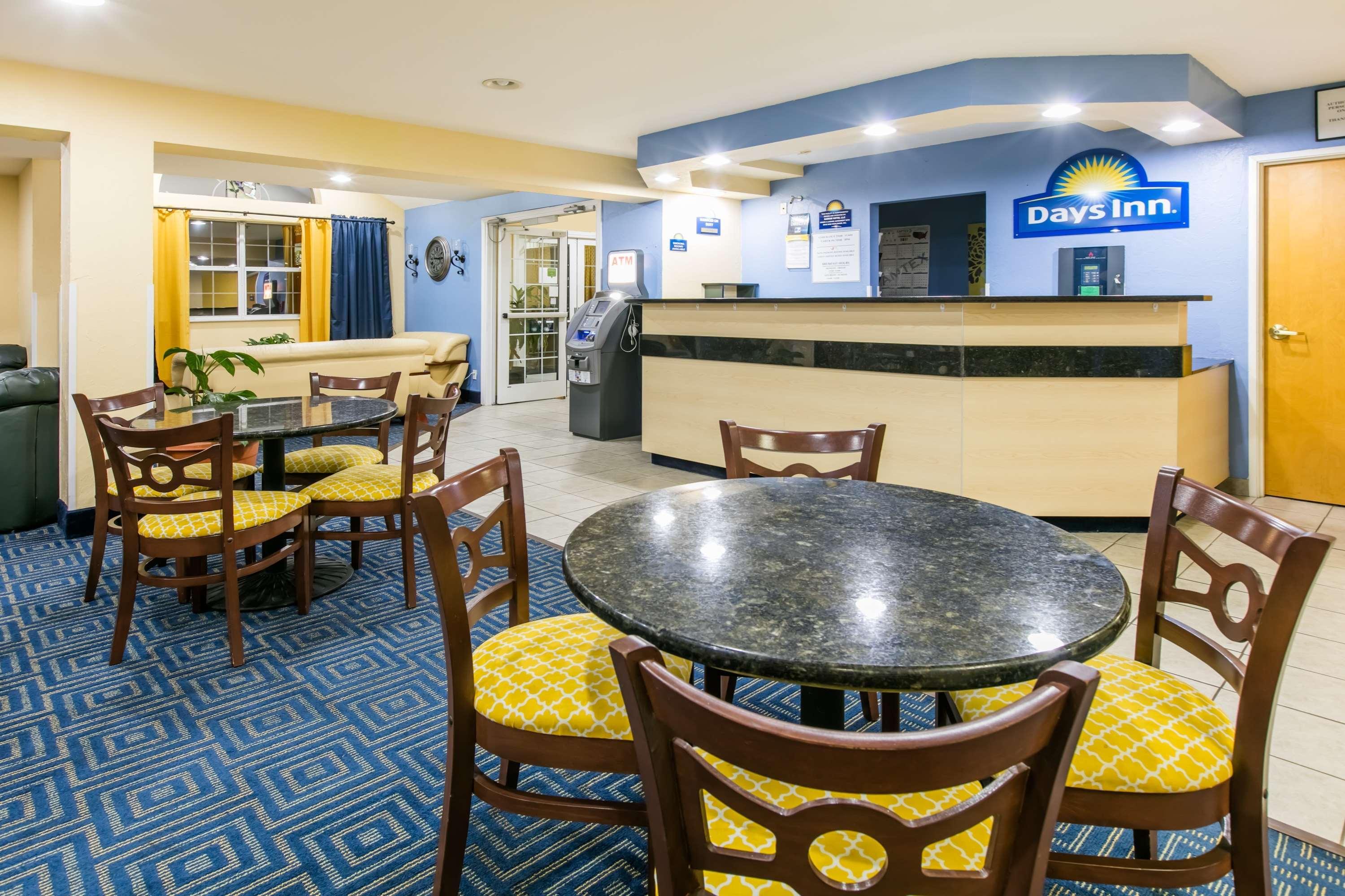 Days Inn Pryor Creek Eksteriør billede