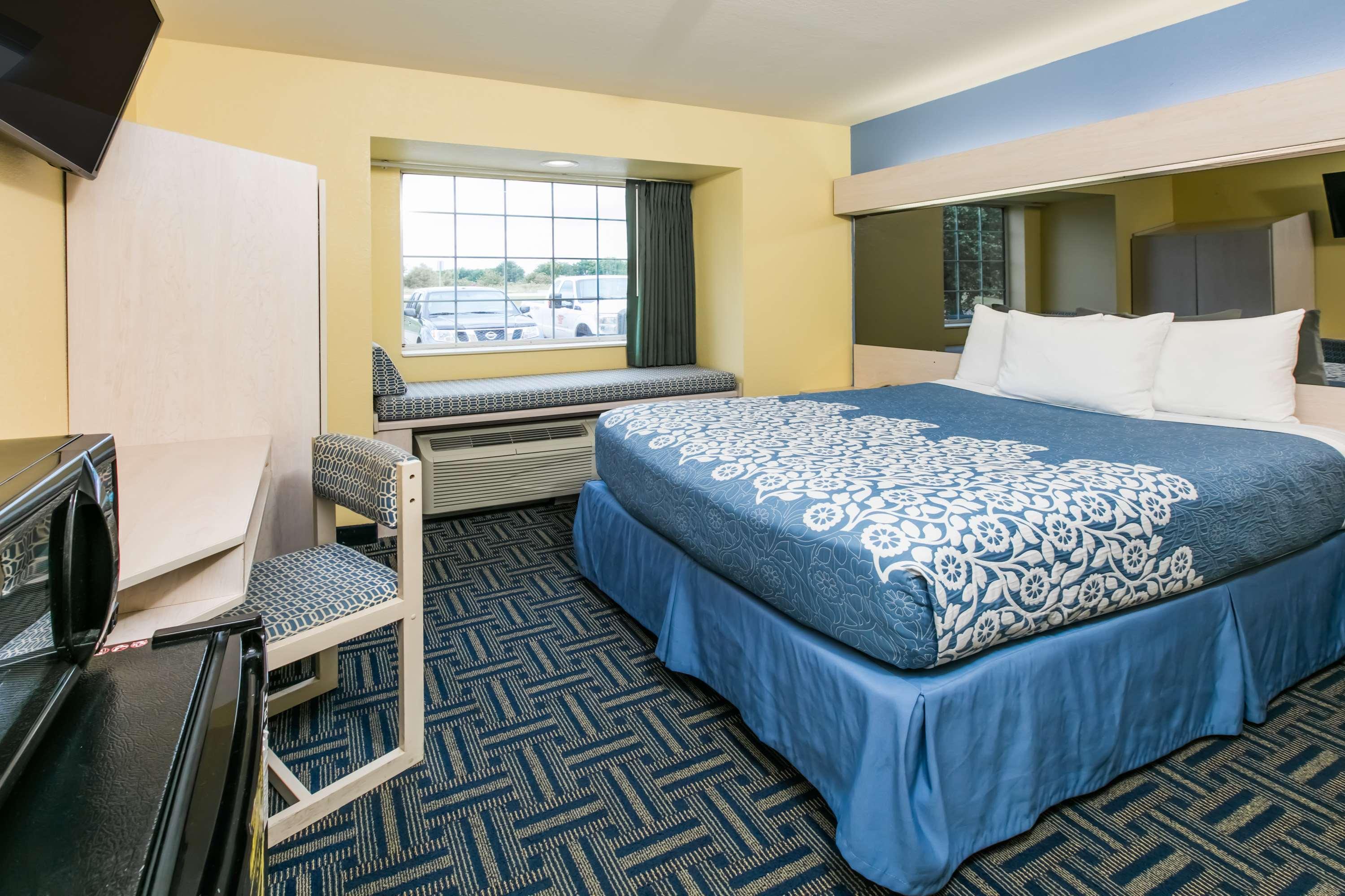 Days Inn Pryor Creek Eksteriør billede